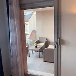 Appartement Sion Centre - Parking Et Balcon-wifi 5g Gratuit