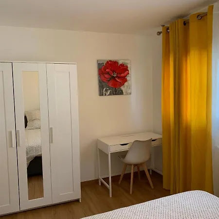 Sion Centre - Parking Et Balcon-wifi 5g Gratuit Apartmán