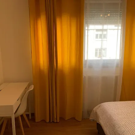 Sion Centre - Parking Et Balcon-wifi 5g Gratuit Apartment *